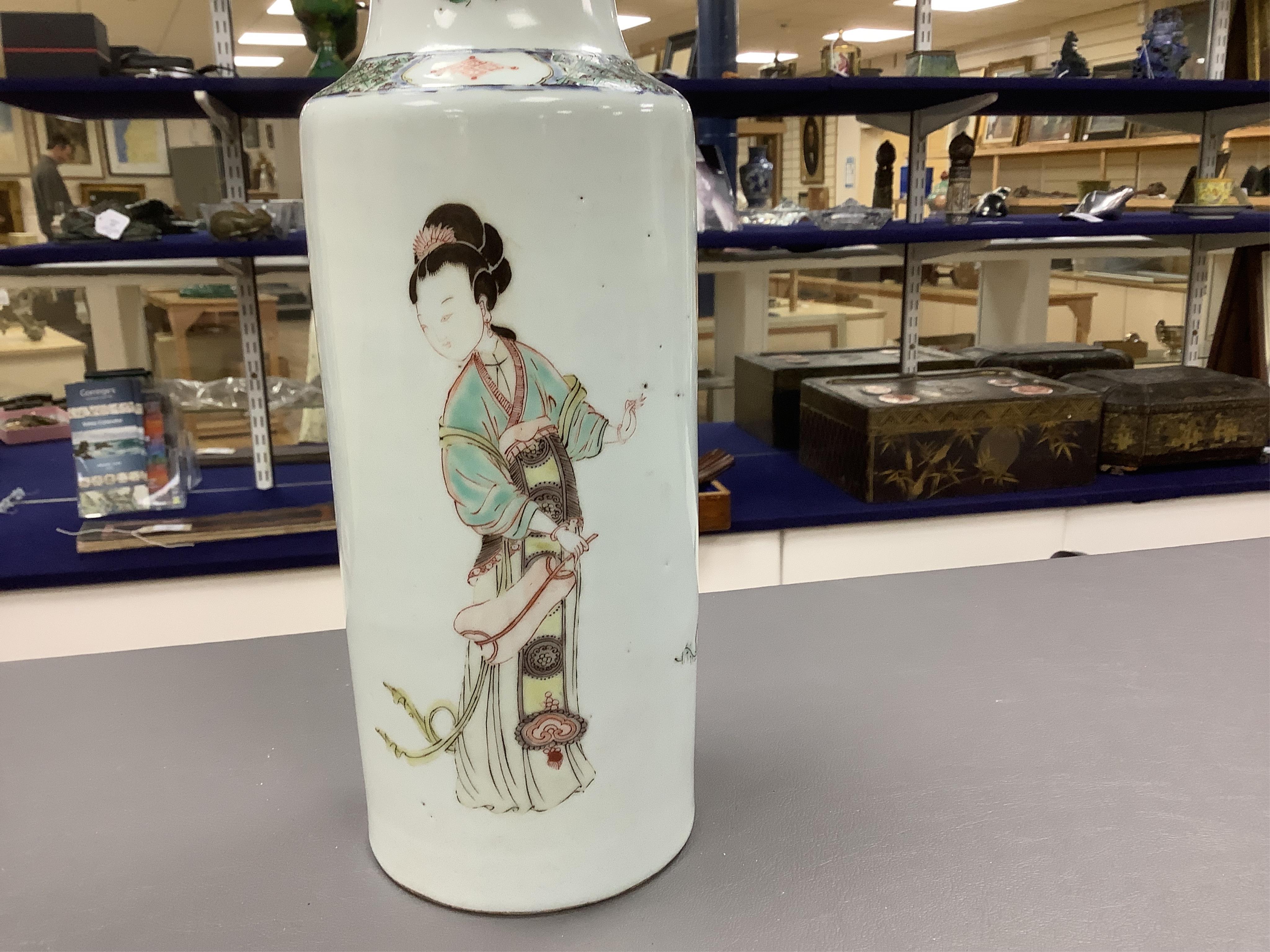 A Chinese famille verte porcelain vase, 28cm. Condition - good